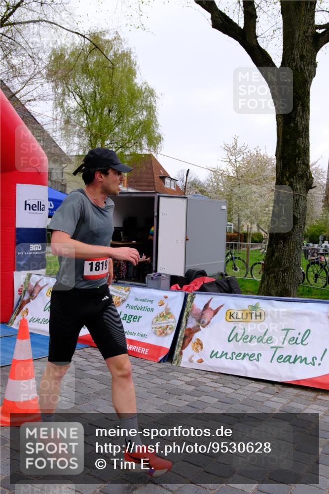 19.04.2026 - Hammer Lauf Tim E. http://msf.ph/oto/9530628 19.04.2026 10:18:53 Ziel 1011, 1046, 1114, 1561, 1819, 1850 meine-sportfotos.de