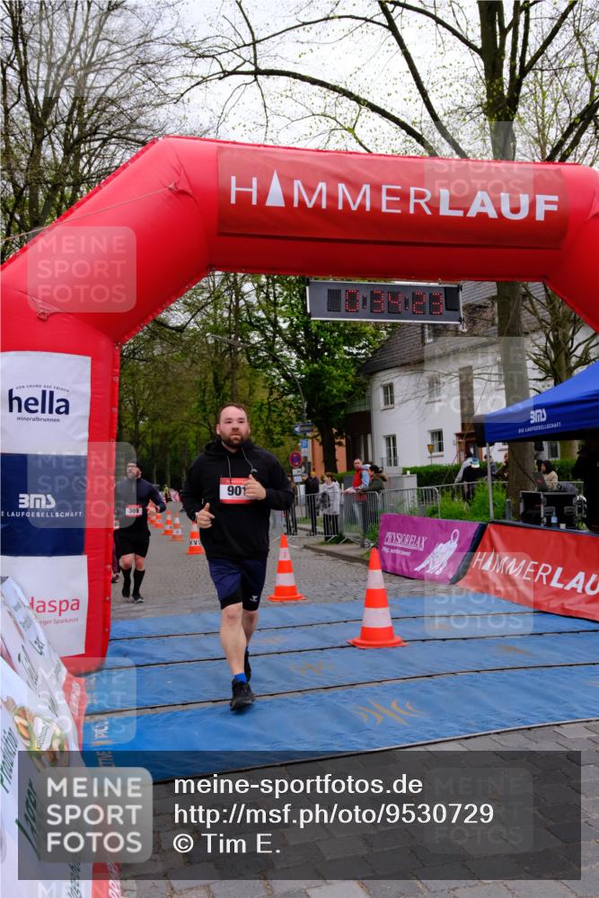 19.04.2026 - Hammer Lauf Tim E. http://msf.ph/oto/9530729 19.04.2026 10:19:31 Ziel 581, 901, 1071, 1140, 1639 meine-sportfotos.de