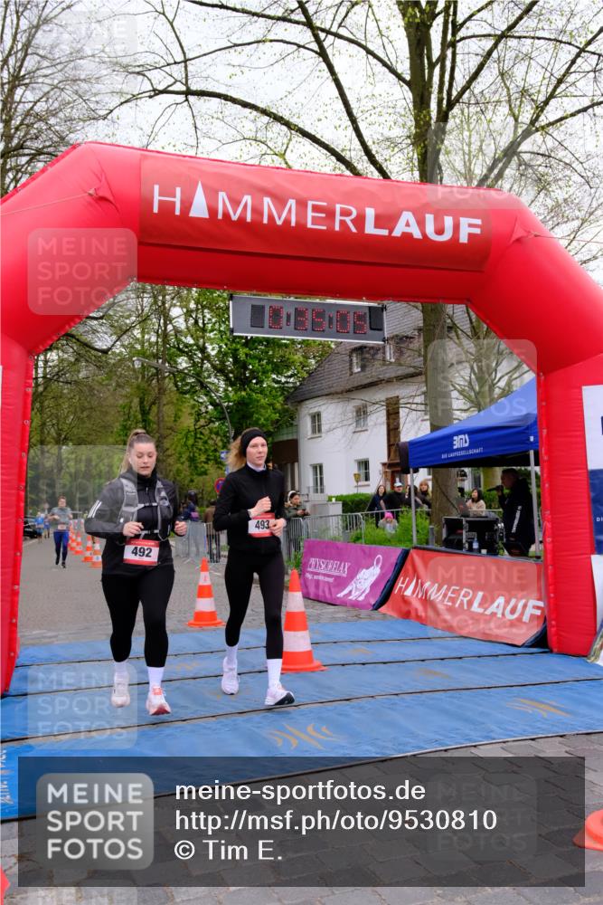 19.04.2026 - Hammer Lauf Tim E. http://msf.ph/oto/9530810 19.04.2026 10:20:13 Ziel 492, 493 meine-sportfotos.de