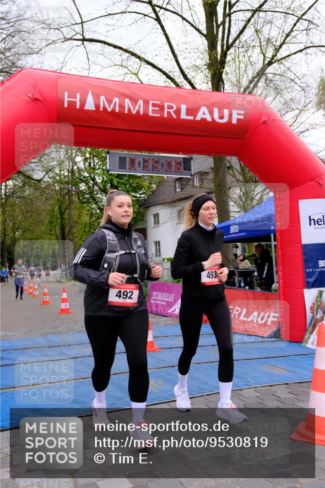 19.04.2026 - Hammer Lauf Tim E. http://msf.ph/oto/9530819 19.04.2026 10:20:14 Ziel 492, 493 meine-sportfotos.de