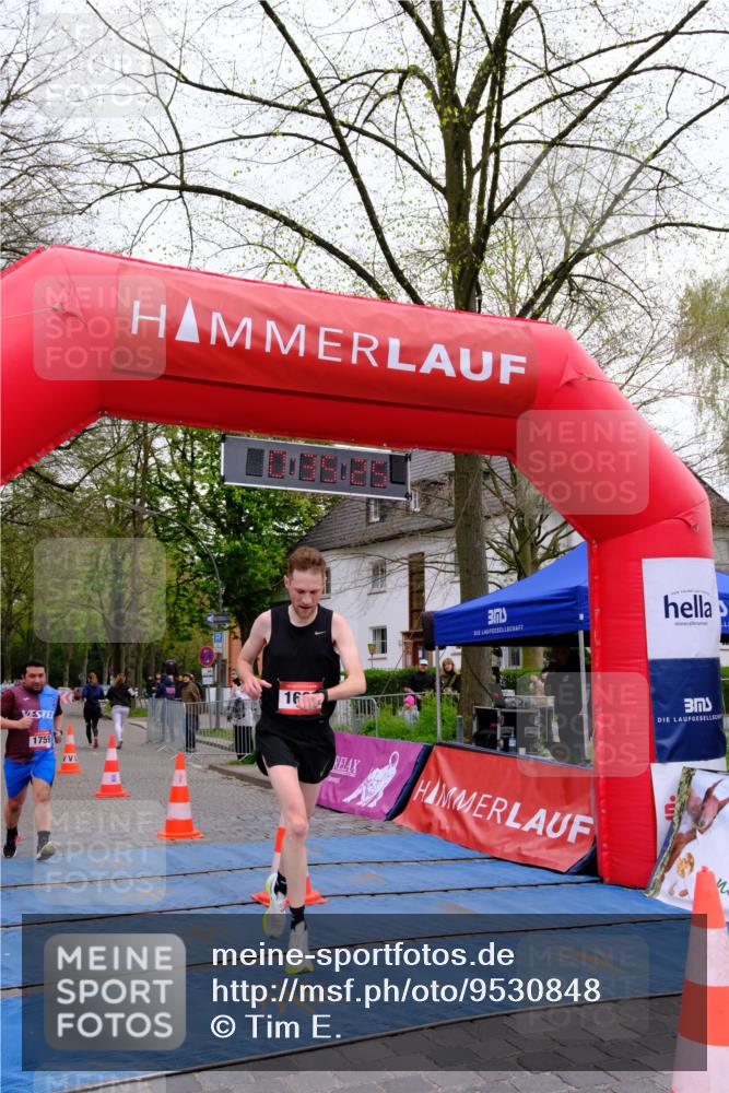 19.04.2026 - Hammer Lauf Tim E. http://msf.ph/oto/9530848 19.04.2026 10:20:32 Ziel 937, 1698, 1759 meine-sportfotos.de