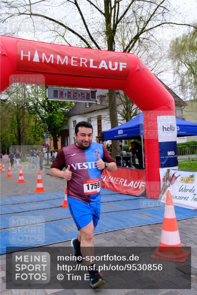 19.04.2026 - Hammer Lauf Tim E. http://msf.ph/oto/9530856 19.04.2026 10:20:35 Ziel 330, 937, 1698, 1759 meine-sportfotos.de