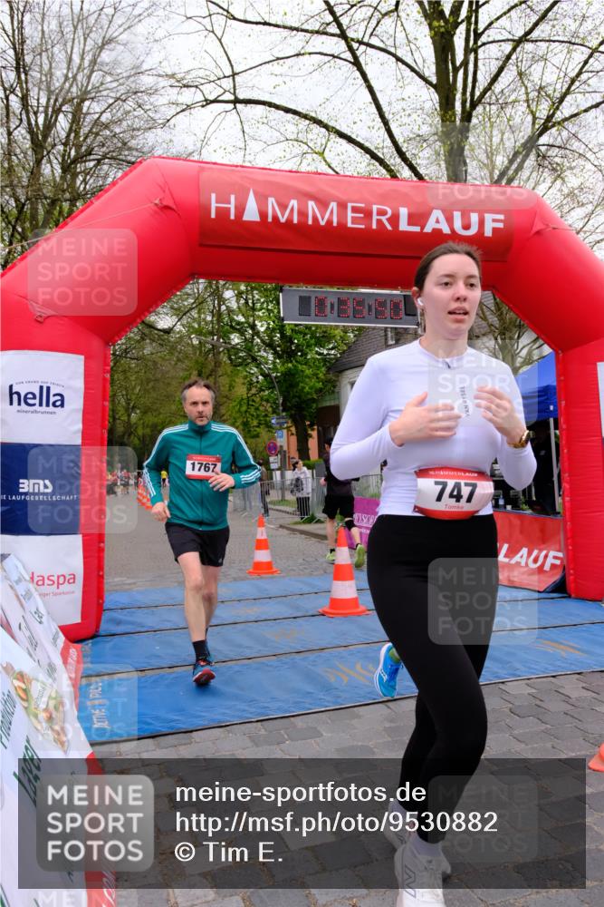 19.04.2026 - Hammer Lauf Tim E. http://msf.ph/oto/9530882 19.04.2026 10:20:58 Ziel 186, 187, 210, 310, 334, 440, 747, 748, 1767 meine-sportfotos.de