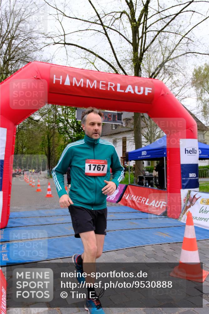 19.04.2026 - Hammer Lauf Tim E. http://msf.ph/oto/9530888 19.04.2026 10:20:59 Ziel 186, 187, 210, 310, 334, 440, 747, 748, 1767 meine-sportfotos.de