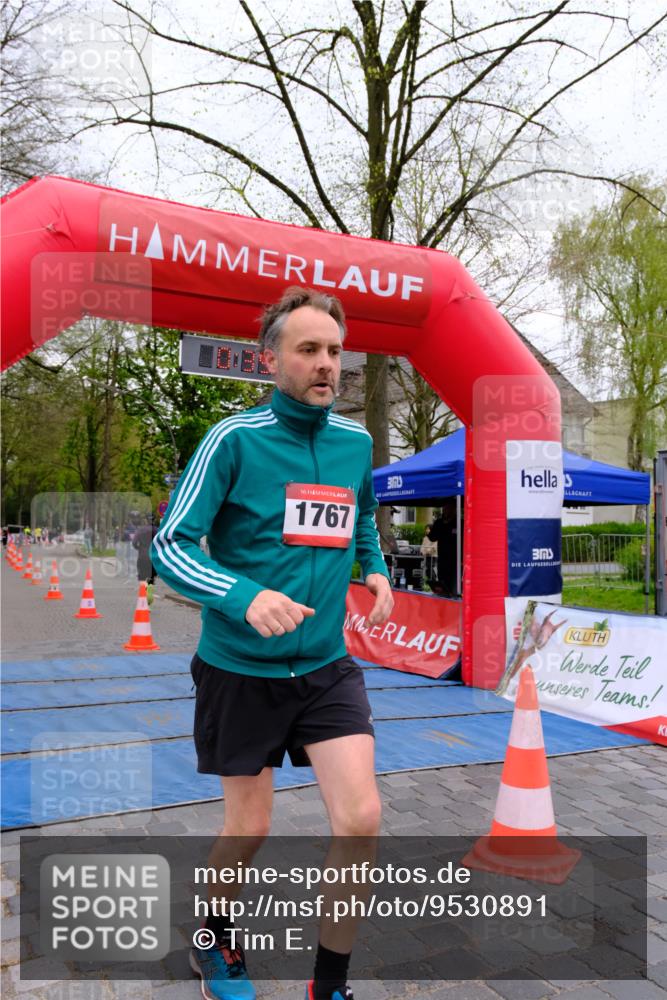19.04.2026 - Hammer Lauf Tim E. http://msf.ph/oto/9530891 19.04.2026 10:20:59 Ziel 186, 187, 210, 310, 334, 440, 747, 748, 1767 meine-sportfotos.de