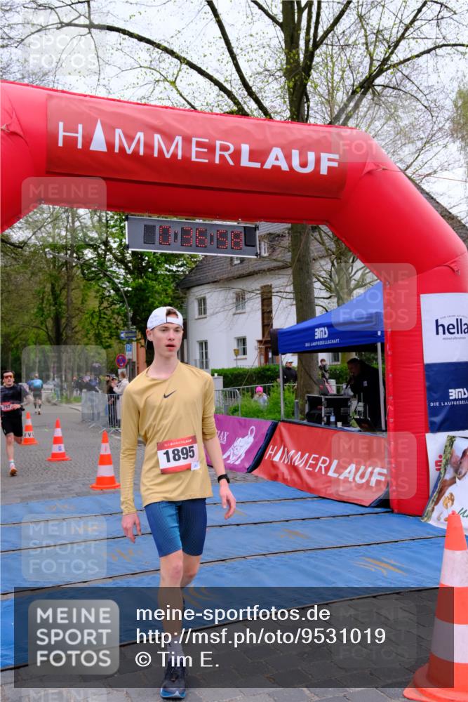 19.04.2026 - Hammer Lauf Tim E. http://msf.ph/oto/9531019 19.04.2026 10:22:06 Ziel 249, 312, 526, 797, 1144, 1335, 1717, 1735, 1895 meine-sportfotos.de