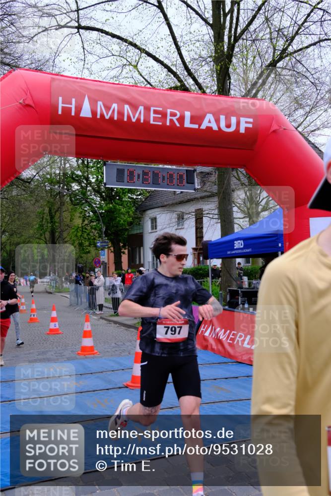 19.04.2026 - Hammer Lauf Tim E. http://msf.ph/oto/9531028 19.04.2026 10:22:07 Ziel 249, 312, 526, 797, 1144, 1335, 1735, 1895 meine-sportfotos.de
