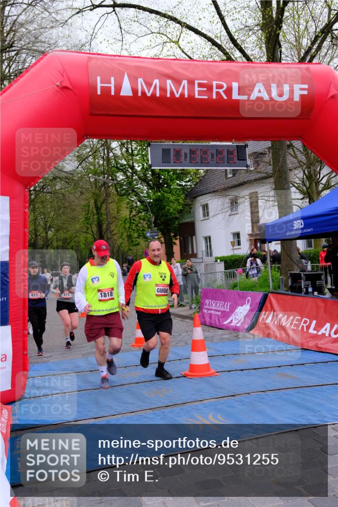 19.04.2026 - Hammer Lauf Tim E. http://msf.ph/oto/9531255 19.04.2026 10:24:31 Ziel 425, 611, 612, 715, 974, 1091, 1107, 1274, 1818 meine-sportfotos.de