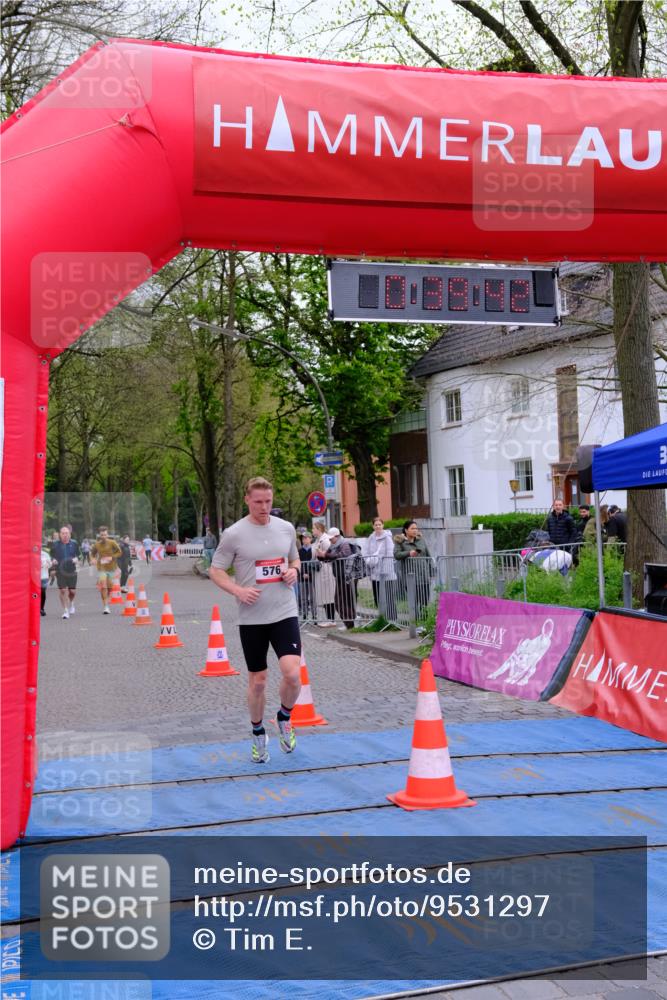 19.04.2026 - Hammer Lauf Tim E. http://msf.ph/oto/9531297 19.04.2026 10:24:50 Ziel 576, 717, 989 meine-sportfotos.de