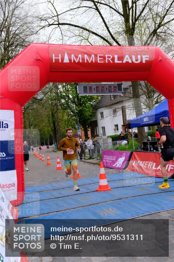 19.04.2026 - Hammer Lauf Tim E. http://msf.ph/oto/9531311 19.04.2026 10:24:54 Ziel 219, 220, 576, 717, 989 meine-sportfotos.de
