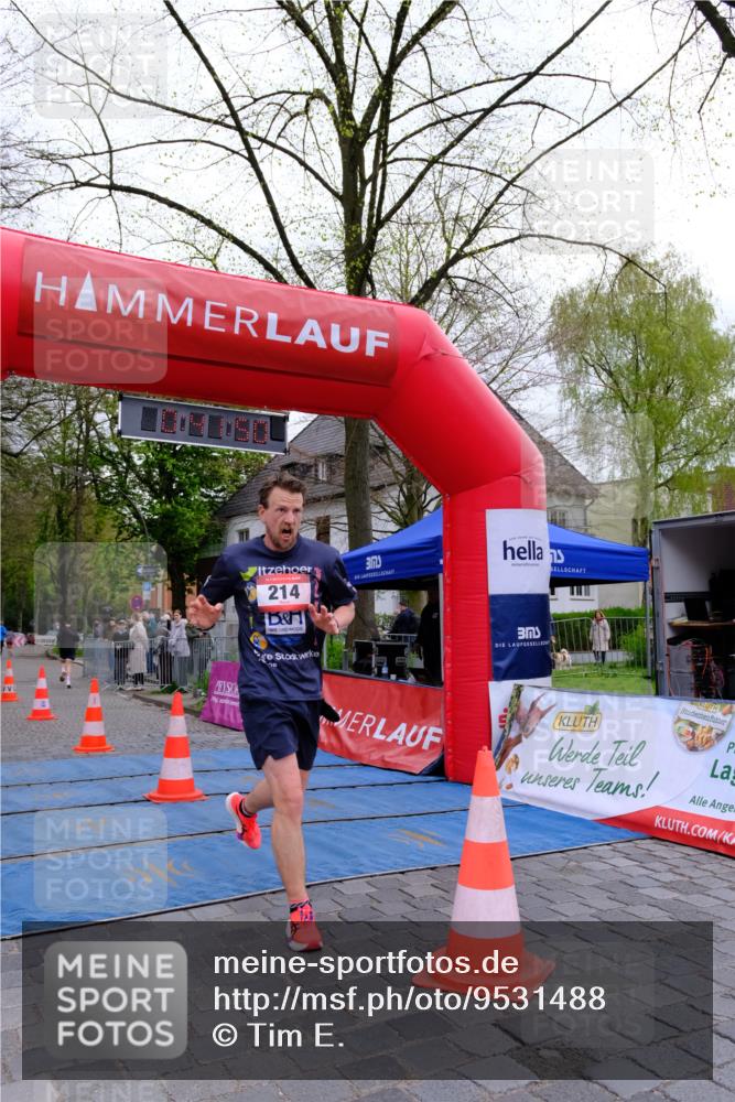 19.04.2026 - Hammer Lauf Tim E. http://msf.ph/oto/9531488 19.04.2026 10:26:57 Ziel 214, 308, 1190 meine-sportfotos.de