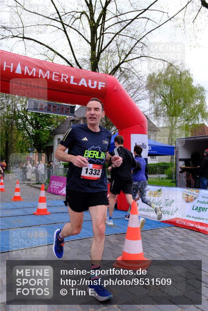 19.04.2026 - Hammer Lauf Tim E. http://msf.ph/oto/9531509 19.04.2026 10:27:13 Ziel 101, 377, 400, 543, 1332, 1800, 1898 meine-sportfotos.de