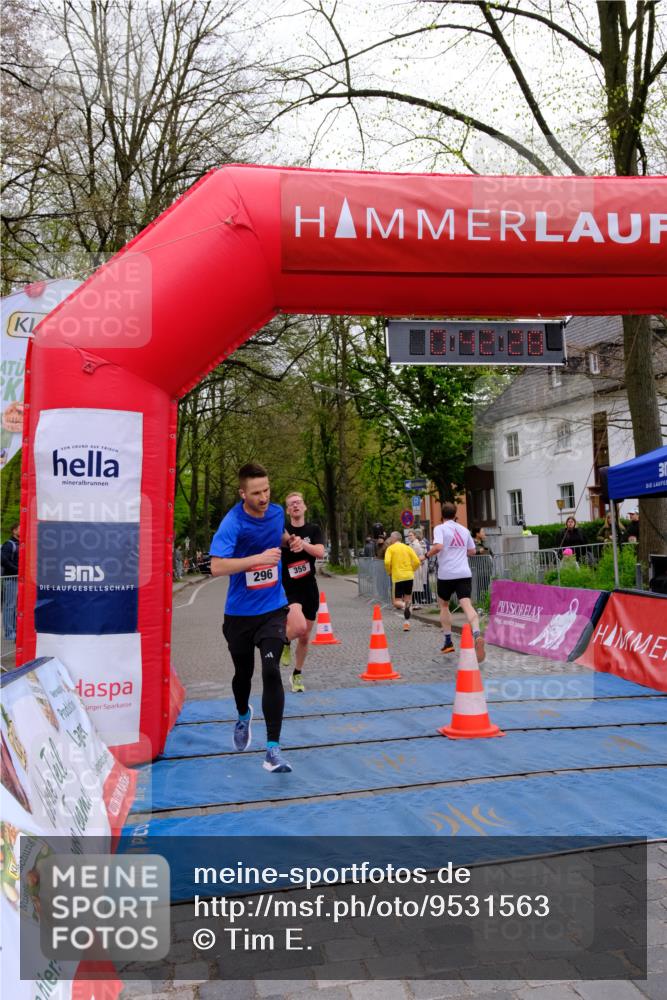 19.04.2026 - Hammer Lauf Tim E. http://msf.ph/oto/9531563 19.04.2026 10:27:36 Ziel 296, 355, 687, 858, 922, 999, 1641, 1724 meine-sportfotos.de