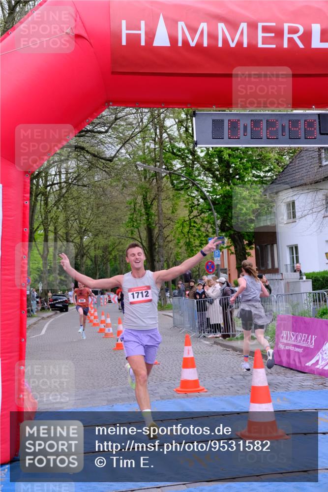 19.04.2026 - Hammer Lauf Tim E. http://msf.ph/oto/9531582 19.04.2026 10:27:57 Ziel 358, 1000, 1001, 1712, 1763, 1803 meine-sportfotos.de