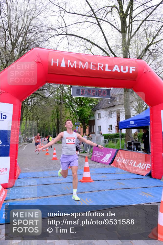 19.04.2026 - Hammer Lauf Tim E. http://msf.ph/oto/9531588 19.04.2026 10:27:58 Ziel 358, 1000, 1001, 1712, 1763, 1803 meine-sportfotos.de