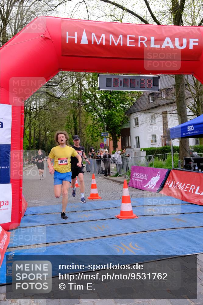 19.04.2026 - Hammer Lauf Tim E. http://msf.ph/oto/9531762 19.04.2026 10:29:46 Ziel 176, 359, 498, 578, 765, 781, 1122, 1614, 1742 meine-sportfotos.de