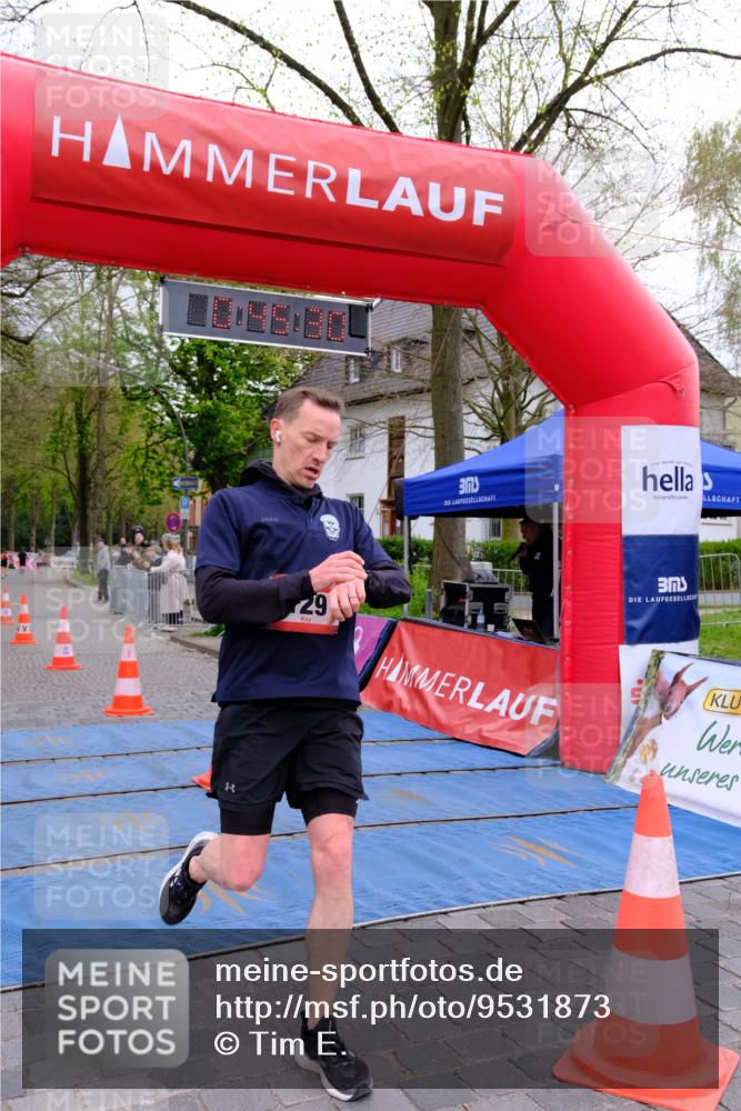 19.04.2026 - Hammer Lauf Tim E. http://msf.ph/oto/9531873 19.04.2026 10:30:38 Ziel 129, 1107, 1917 meine-sportfotos.de