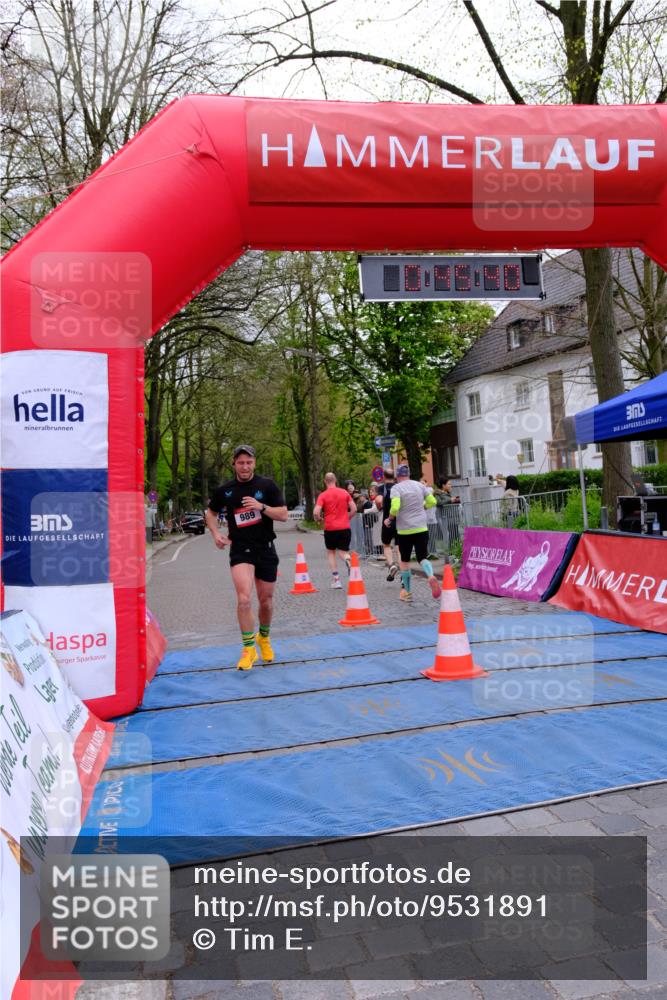 19.04.2026 - Hammer Lauf Tim E. http://msf.ph/oto/9531891 19.04.2026 10:30:48 Ziel 276, 305, 989, 1202, 1323, 1917 meine-sportfotos.de