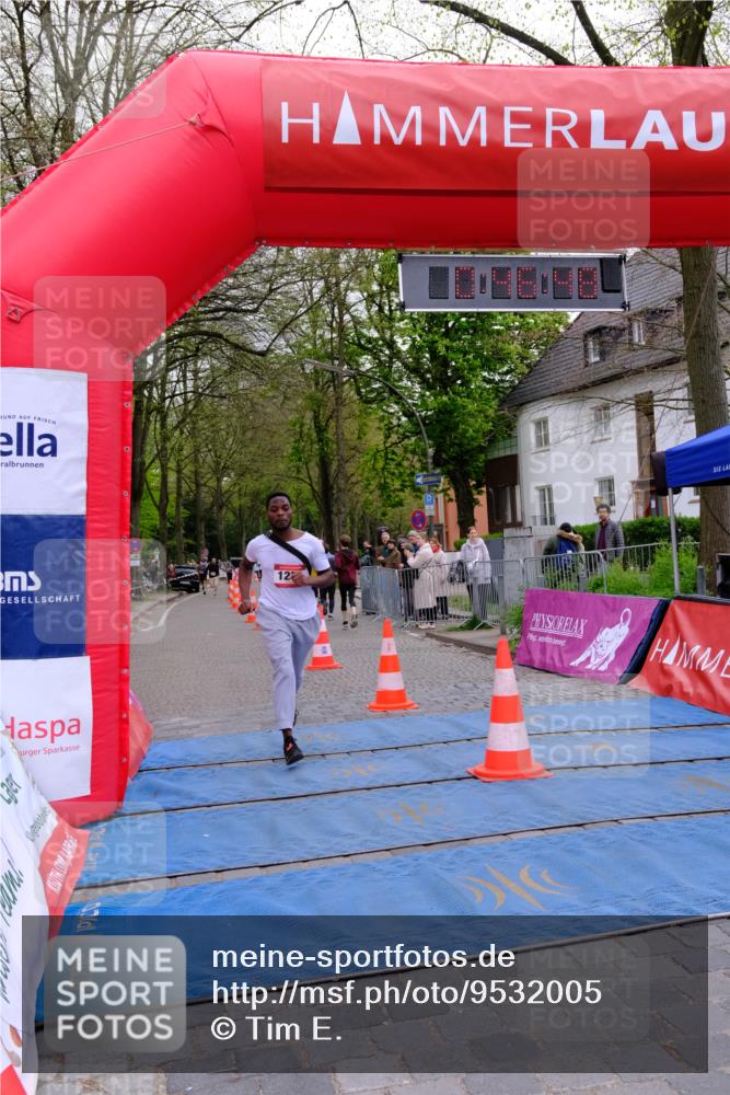 19.04.2026 - Hammer Lauf Tim E. http://msf.ph/oto/9532005 19.04.2026 10:31:56 Ziel 1276, 1738, 1900, 1901 meine-sportfotos.de