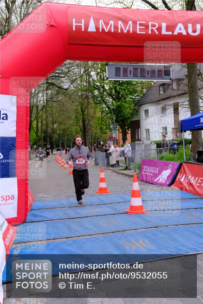 19.04.2026 - Hammer Lauf Tim E. http://msf.ph/oto/9532055 19.04.2026 10:32:11 Ziel 399, 916 meine-sportfotos.de
