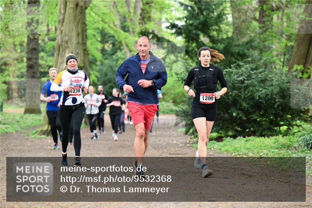 19.04.2026 - Hammer Lauf Dr. Thomas Lammeyer http://msf.ph/oto/9532368 19.04.2026 10:11:06 Laufen 1081, 239, 1200 meine-sportfotos.de