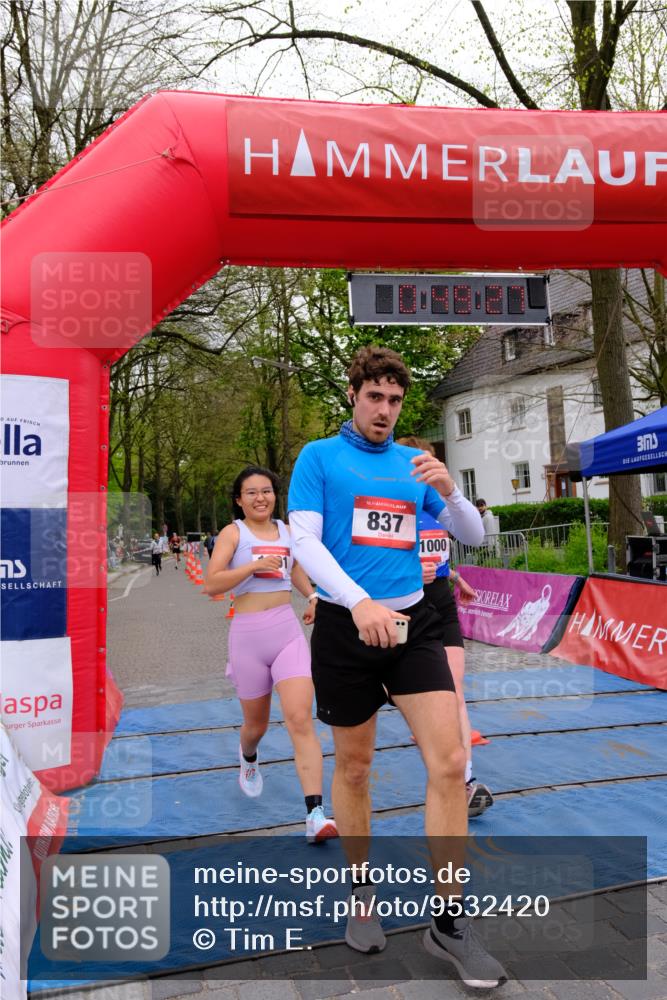 19.04.2026 - Hammer Lauf Tim E. http://msf.ph/oto/9532420 19.04.2026 10:34:35 Ziel 837, 1000, 1001 meine-sportfotos.de