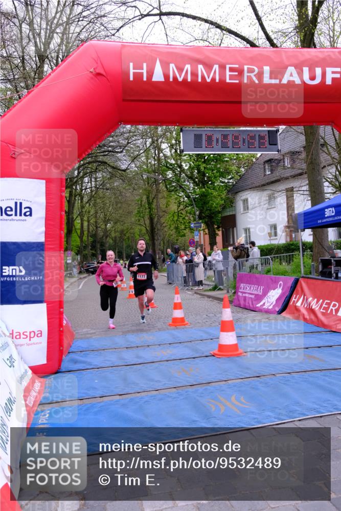 19.04.2026 - Hammer Lauf Tim E. http://msf.ph/oto/9532489 19.04.2026 10:35:01 Ziel 477, 710, 1176, 1177, 1691, 1721 meine-sportfotos.de