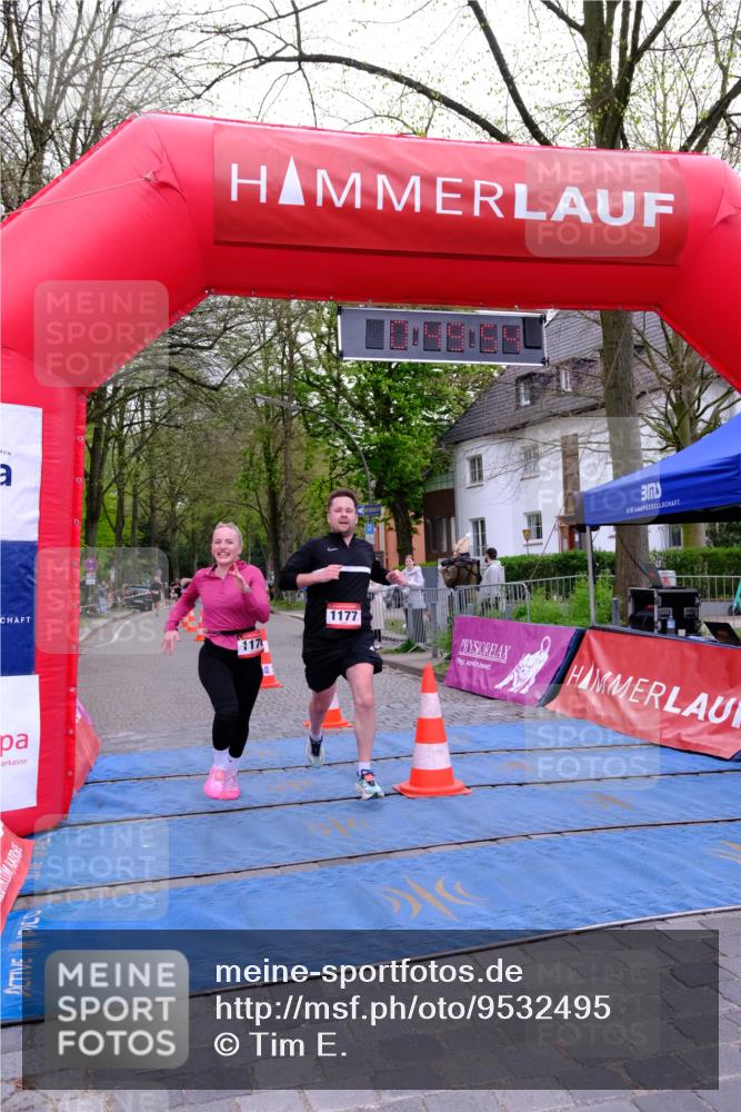 19.04.2026 - Hammer Lauf Tim E. http://msf.ph/oto/9532495 19.04.2026 10:35:02 Ziel 477, 710, 1176, 1177, 1691 meine-sportfotos.de