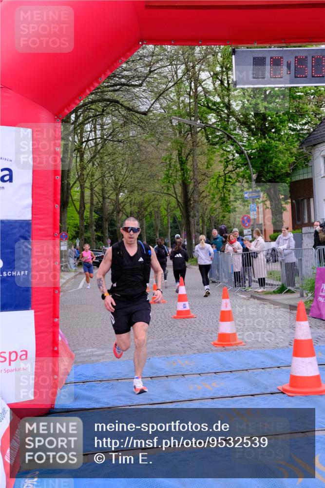 19.04.2026 - Hammer Lauf Tim E. http://msf.ph/oto/9532539 19.04.2026 10:35:18 Ziel 179, 337, 879, 1002, 1004, 1010, 1150 meine-sportfotos.de