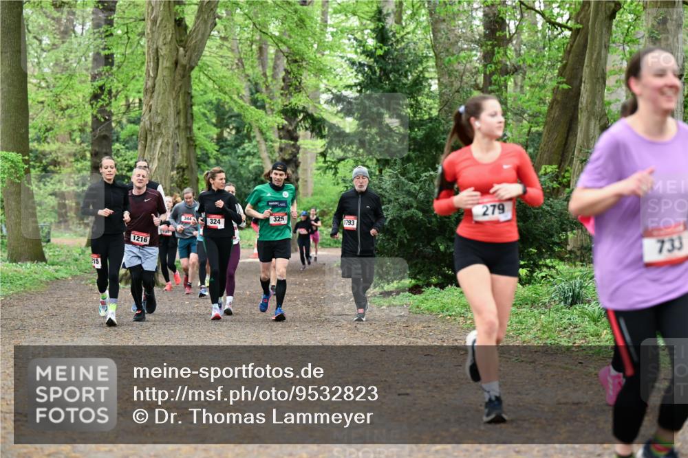 19.04.2026 - Hammer Lauf Dr. Thomas Lammeyer http://msf.ph/oto/9532823 19.04.2026 10:12:17 Laufen 1216, 344, 325, 324, 1793, 279 meine-sportfotos.de