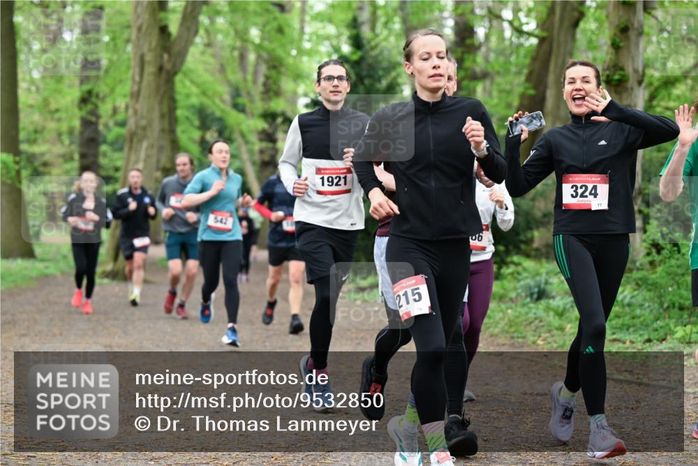 19.04.2026 - Hammer Lauf Dr. Thomas Lammeyer http://msf.ph/oto/9532850 19.04.2026 10:12:22 Laufen 542, 1921, 215, 324 meine-sportfotos.de