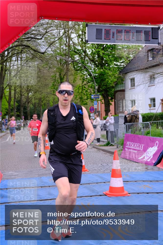 19.04.2026 - Hammer Lauf Tim E. http://msf.ph/oto/9533949 19.04.2026 10:35:19 Ziel 179, 337, 879, 1002, 1004, 1010 meine-sportfotos.de