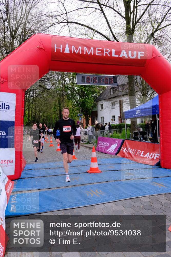 19.04.2026 - Hammer Lauf Tim E. http://msf.ph/oto/9534038 19.04.2026 10:36:11 Ziel 110, 254, 498, 610, 765, 955, 1142, 1249 meine-sportfotos.de