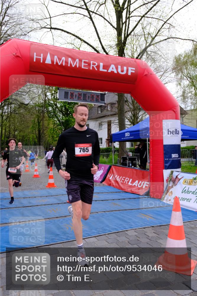 19.04.2026 - Hammer Lauf Tim E. http://msf.ph/oto/9534046 19.04.2026 10:36:11 Ziel 110, 254, 498, 610, 765, 955, 1142, 1249 meine-sportfotos.de