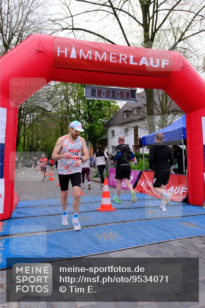 19.04.2026 - Hammer Lauf Tim E. http://msf.ph/oto/9534071 19.04.2026 10:36:27 Ziel 352, 366, 579, 733, 786, 1608, 1742, 1762, 1921 meine-sportfotos.de