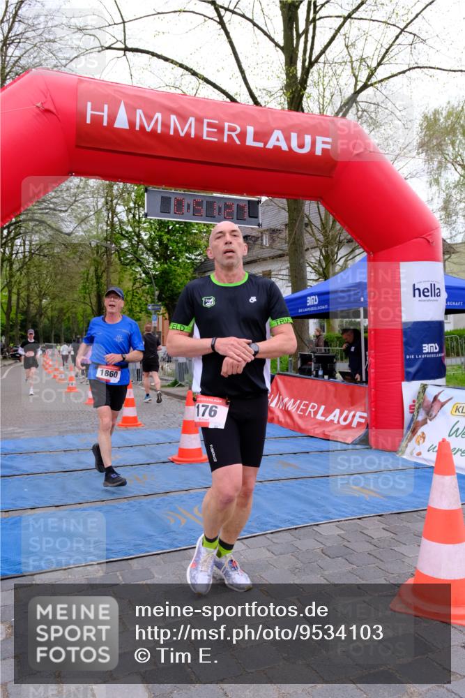 19.04.2026 - Hammer Lauf Tim E. http://msf.ph/oto/9534103 19.04.2026 10:36:35 Ziel 176, 431, 563, 579, 733, 1075, 1744, 1762, 1860 meine-sportfotos.de