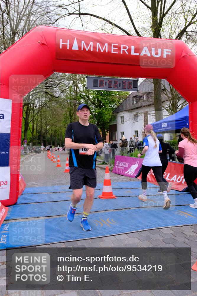19.04.2026 - Hammer Lauf Tim E. http://msf.ph/oto/9534219 19.04.2026 10:37:44 Ziel 244, 753, 760, 804, 957, 1009, 1859 meine-sportfotos.de