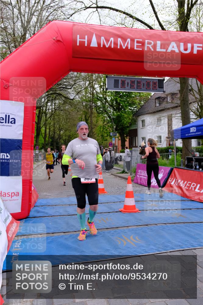 19.04.2026 - Hammer Lauf Tim E. http://msf.ph/oto/9534270 19.04.2026 10:38:16 Ziel 305, 963, 1900, 1901, 1926 meine-sportfotos.de