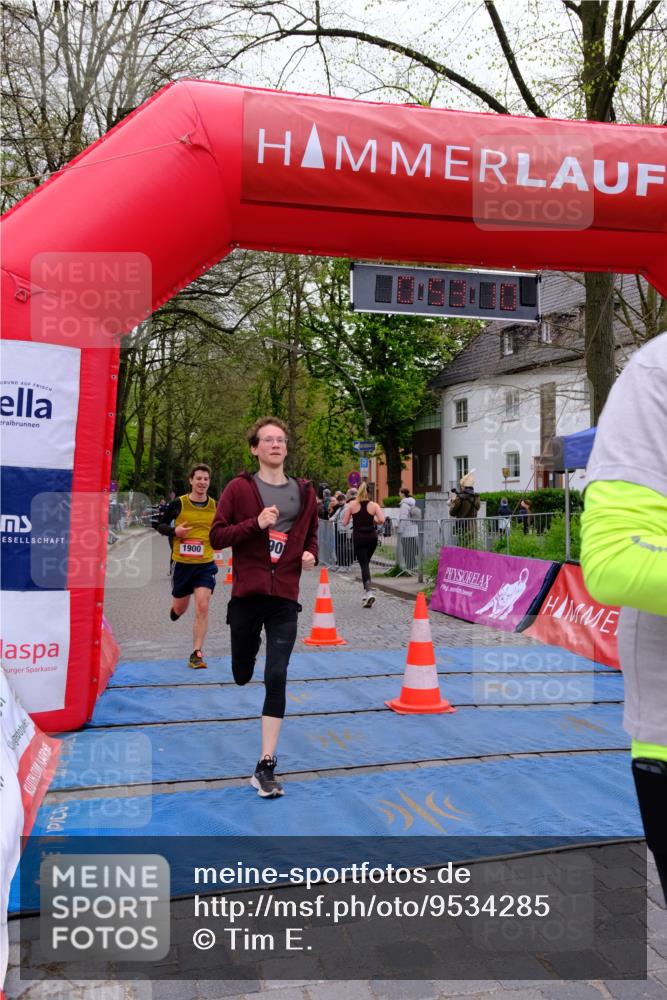 19.04.2026 - Hammer Lauf Tim E. http://msf.ph/oto/9534285 19.04.2026 10:38:18 Ziel 216, 305, 963, 1900, 1901, 1926 meine-sportfotos.de