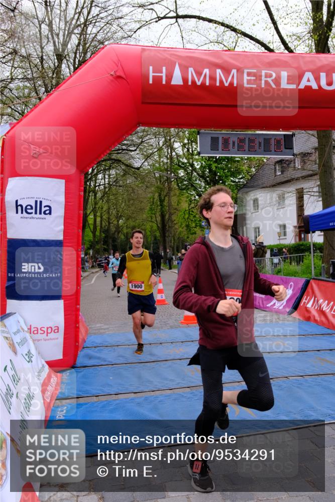 19.04.2026 - Hammer Lauf Tim E. http://msf.ph/oto/9534291 19.04.2026 10:38:18 Ziel 216, 305, 963, 1900, 1901, 1926 meine-sportfotos.de