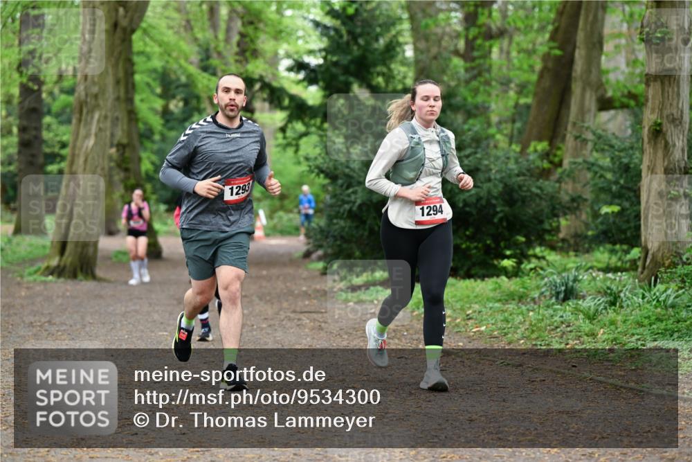 19.04.2026 - Hammer Lauf Dr. Thomas Lammeyer http://msf.ph/oto/9534300 19.04.2026 10:16:20 Laufen 1293, 1294 meine-sportfotos.de