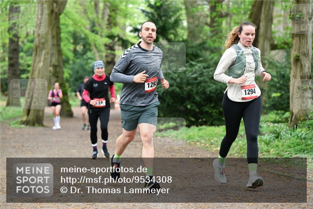 19.04.2026 - Hammer Lauf Dr. Thomas Lammeyer http://msf.ph/oto/9534308 19.04.2026 10:16:20 Laufen 1293, 1294 meine-sportfotos.de