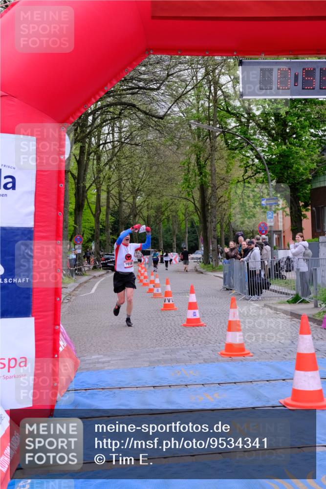 19.04.2026 - Hammer Lauf Tim E. http://msf.ph/oto/9534341 19.04.2026 10:38:50 Ziel 652, 1016, 1738, 1783 meine-sportfotos.de