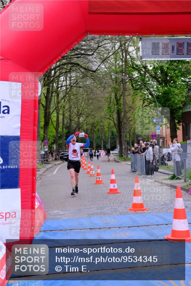 19.04.2026 - Hammer Lauf Tim E. http://msf.ph/oto/9534345 19.04.2026 10:38:51 Ziel 652, 1016, 1696, 1738, 1783 meine-sportfotos.de