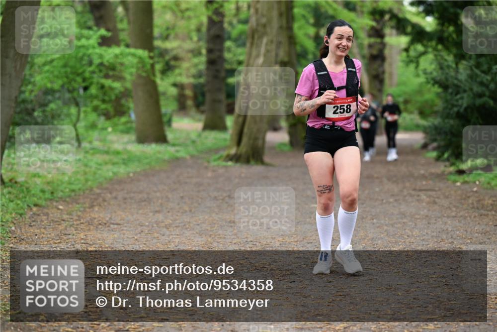 19.04.2026 - Hammer Lauf Dr. Thomas Lammeyer http://msf.ph/oto/9534358 19.04.2026 10:16:30 Laufen 258 meine-sportfotos.de