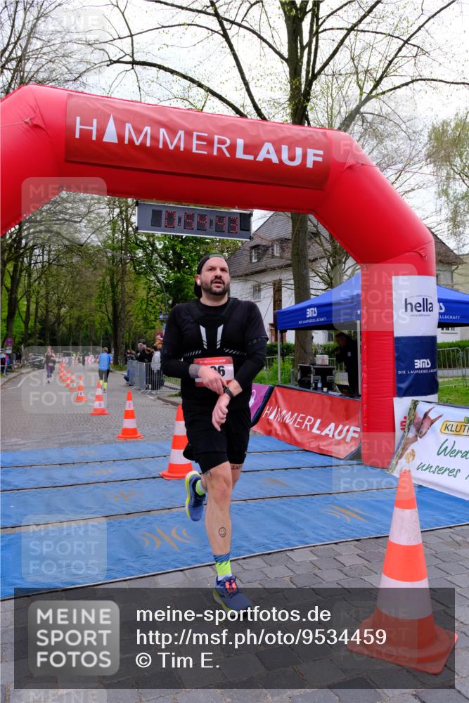 19.04.2026 - Hammer Lauf Tim E. http://msf.ph/oto/9534459 19.04.2026 10:39:51 Ziel 107, 190, 274, 275, 896, 907 meine-sportfotos.de