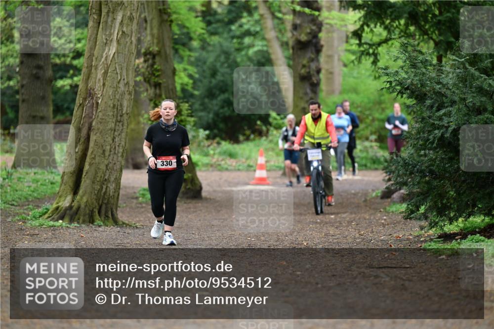 19.04.2026 - Hammer Lauf Dr. Thomas Lammeyer http://msf.ph/oto/9534512 19.04.2026 10:16:53 Laufen 330 meine-sportfotos.de