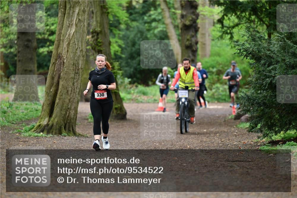 19.04.2026 - Hammer Lauf Dr. Thomas Lammeyer http://msf.ph/oto/9534522 19.04.2026 10:16:54 Laufen 330 meine-sportfotos.de