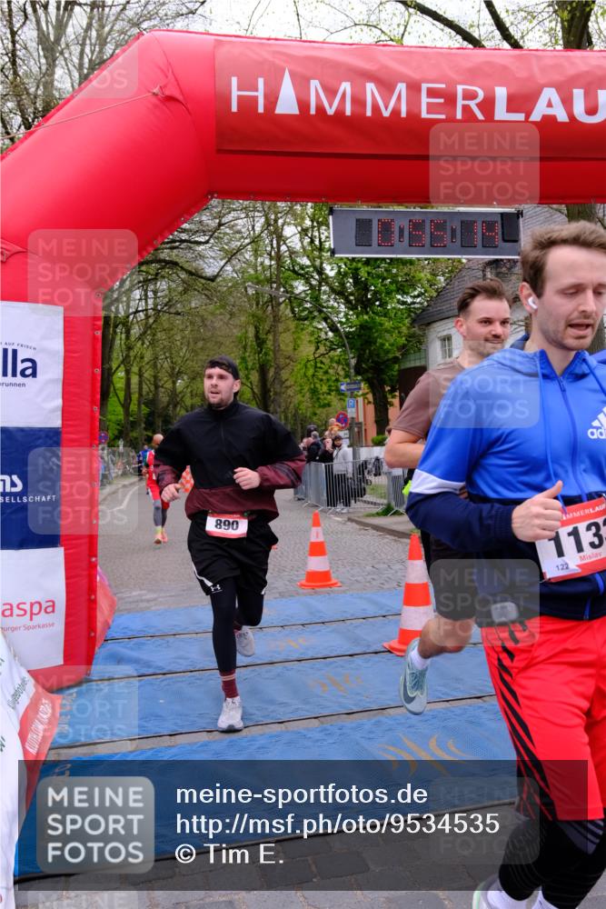 19.04.2026 - Hammer Lauf Tim E. http://msf.ph/oto/9534535 19.04.2026 10:40:22 Ziel 178, 315, 343, 891, 1124, 1133, 1304, 1872 meine-sportfotos.de