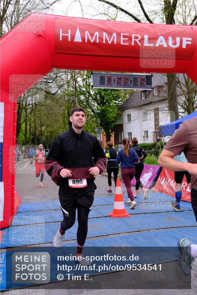 19.04.2026 - Hammer Lauf Tim E. http://msf.ph/oto/9534541 19.04.2026 10:40:22 Ziel 178, 315, 343, 891, 1124, 1133, 1304, 1872 meine-sportfotos.de